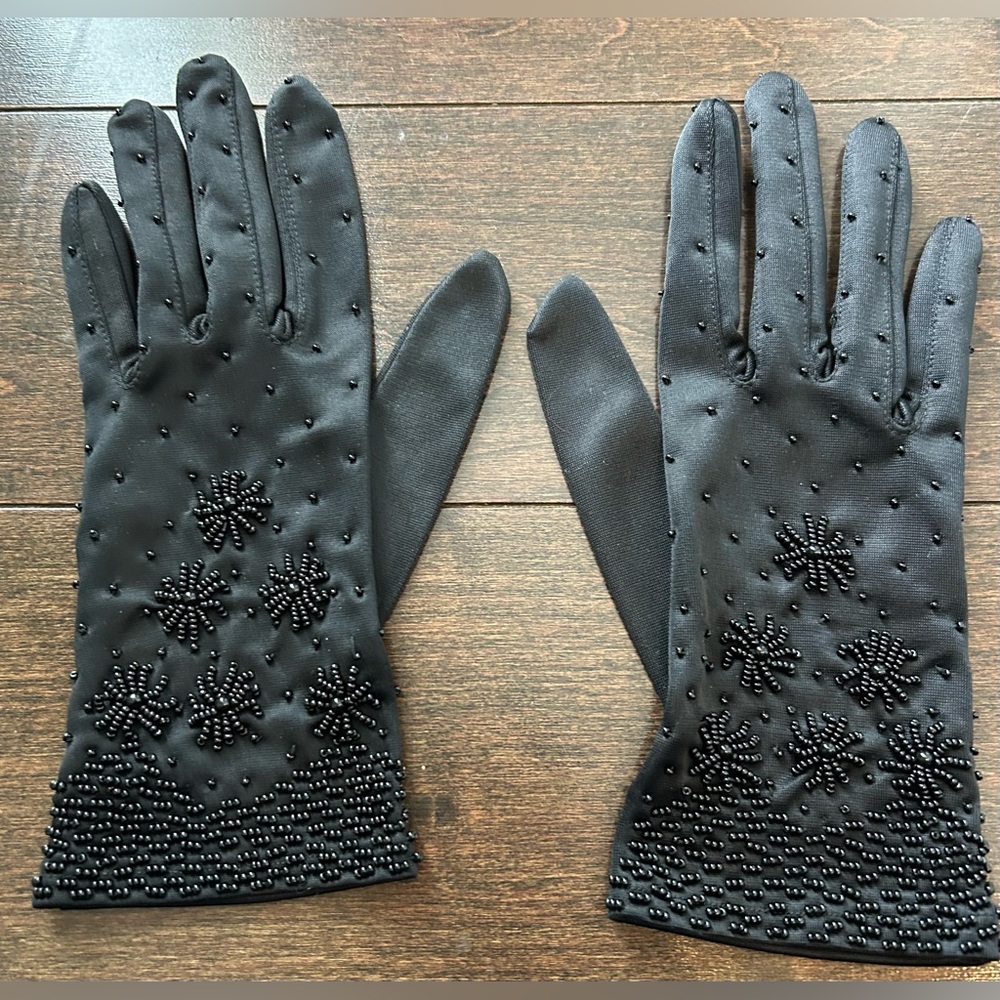 Vintage Black Beaded Gloves - Picture 2 of 5